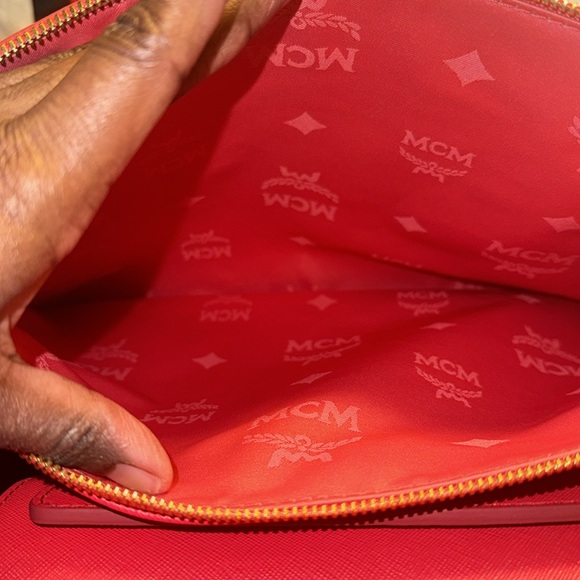 Authentic MCM Nouvo Saffiano Handbag missing Cross Body Strap EUC in Tomato Red - Picture 12 of 17